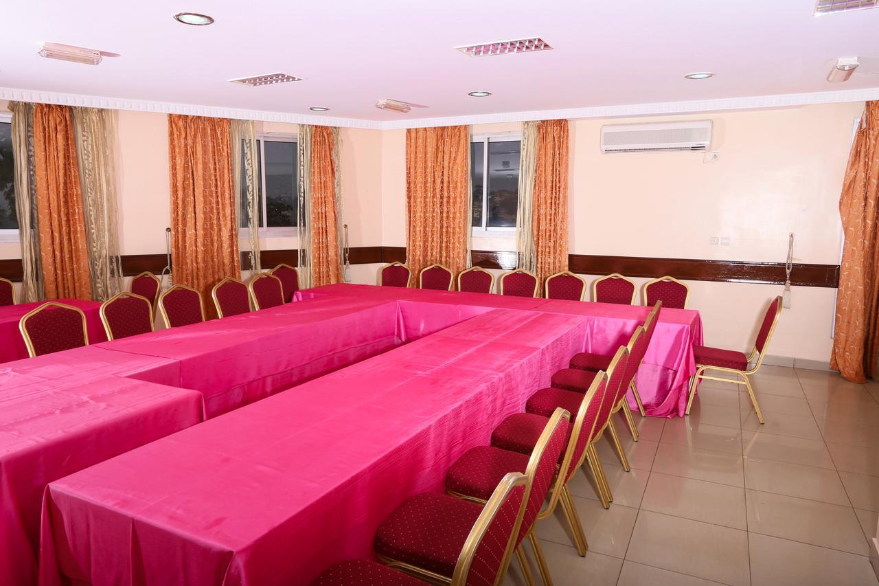 Hotel Mansel Yaounde Exterior photo